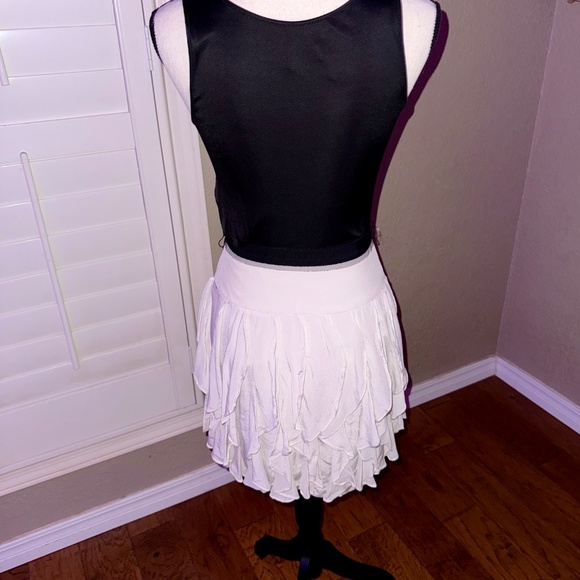 BCBGMaxAzria Black and White Backless Dress - Picture 7 of 8